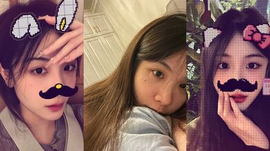 烈焰红唇极品美御姐！超会玩诱惑！吊带黑丝翘美臀，双指扣入水声哗哗，假屌骑乘位叫声淫骚