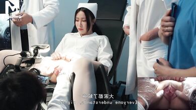 身材苗条的性感美臀学妹❤️被大屌男友揪着头发大力后插捅到精液流出无水印原版